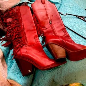 Sam Elderman, red leather boots